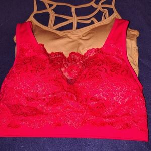 Zenana Outfitters Red and Tan Bralette Set